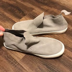 Dolce Vita slip on sneakers
